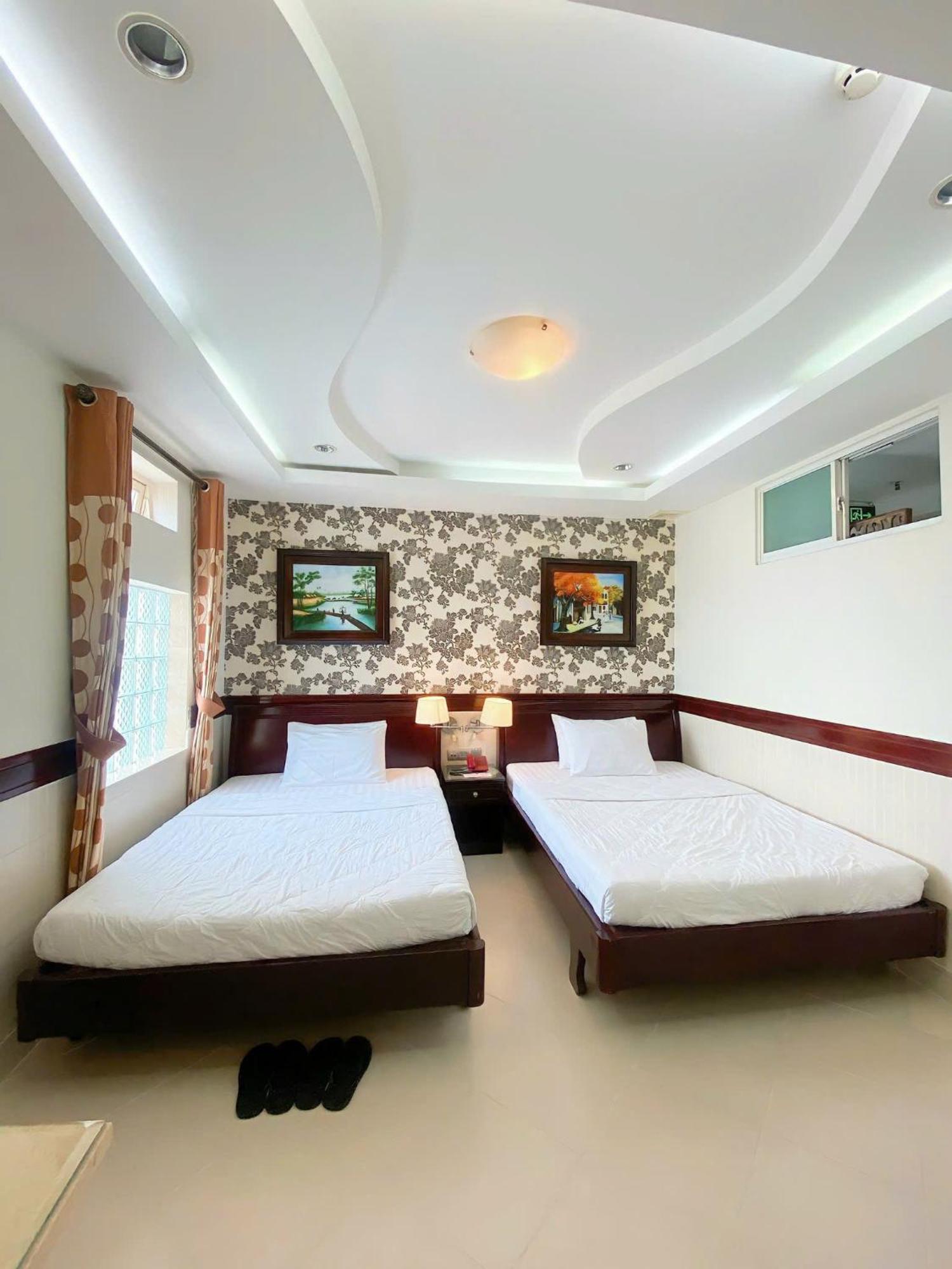 Hoang Thanh Thuy Airport Hotel 2 - Gan Am Thuc Dem Cho Hoang Hoa Tham Ho Şi Min Dış mekan fotoğraf
