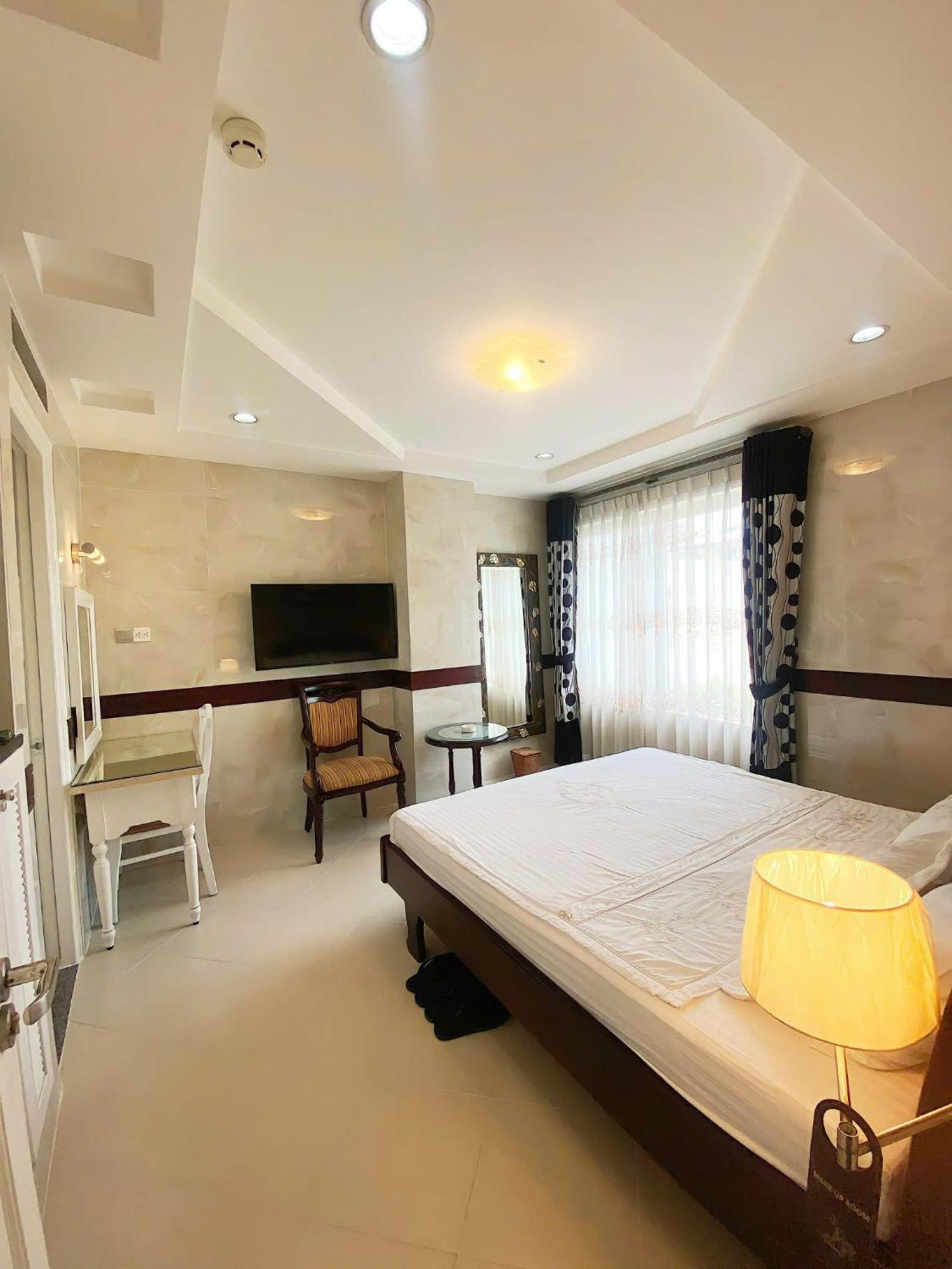 Hoang Thanh Thuy Airport Hotel 2 - Gan Am Thuc Dem Cho Hoang Hoa Tham Ho Şi Min Dış mekan fotoğraf