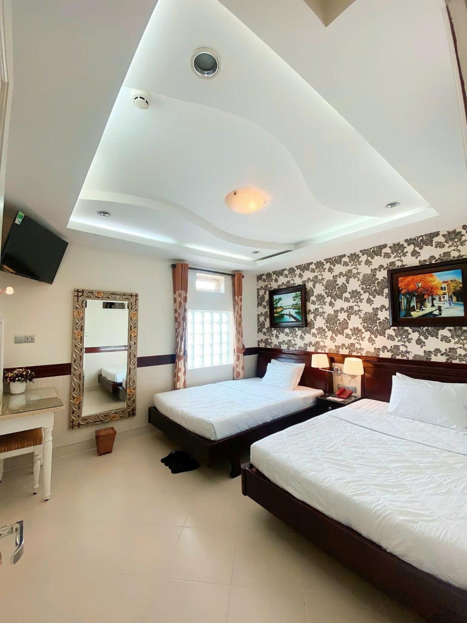 Hoang Thanh Thuy Airport Hotel 2 - Gan Am Thuc Dem Cho Hoang Hoa Tham Ho Şi Min Dış mekan fotoğraf