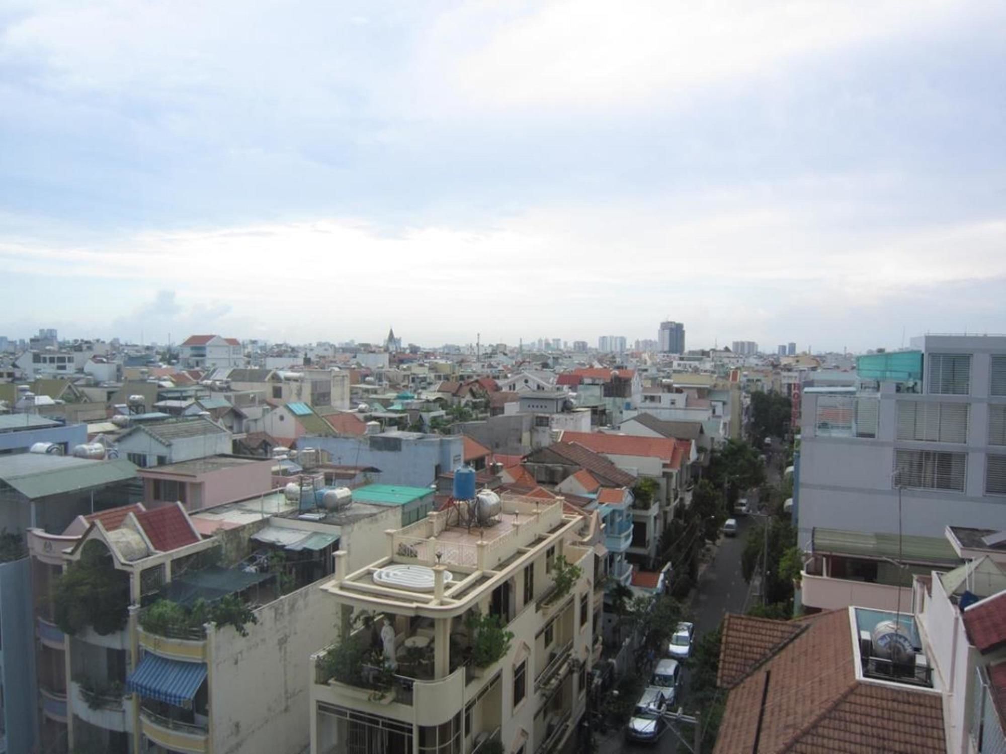 Hoang Thanh Thuy Airport Hotel 2 - Gan Am Thuc Dem Cho Hoang Hoa Tham Ho Şi Min Dış mekan fotoğraf